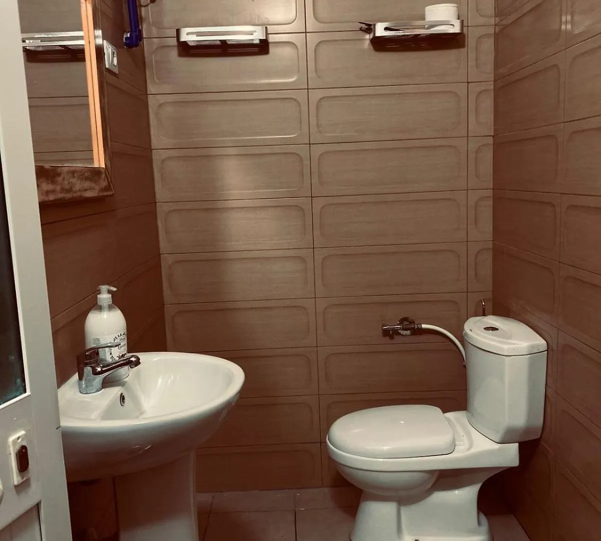 Apartment Poga Guesthouse Durres